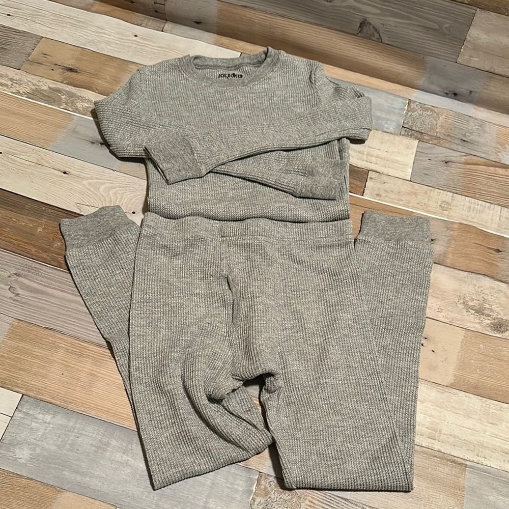 Ribbed Knit PJ Set in Gray Boys